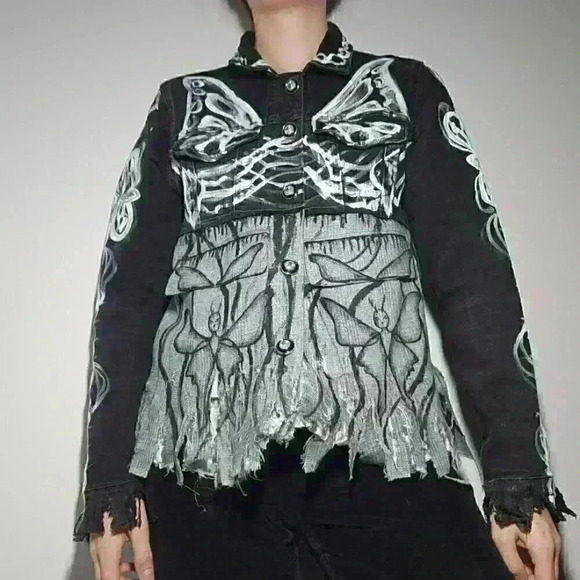 One-of-a-kind handmade  grunge / punk shredded butterfly painted denim jacket - Picture 7 of 16